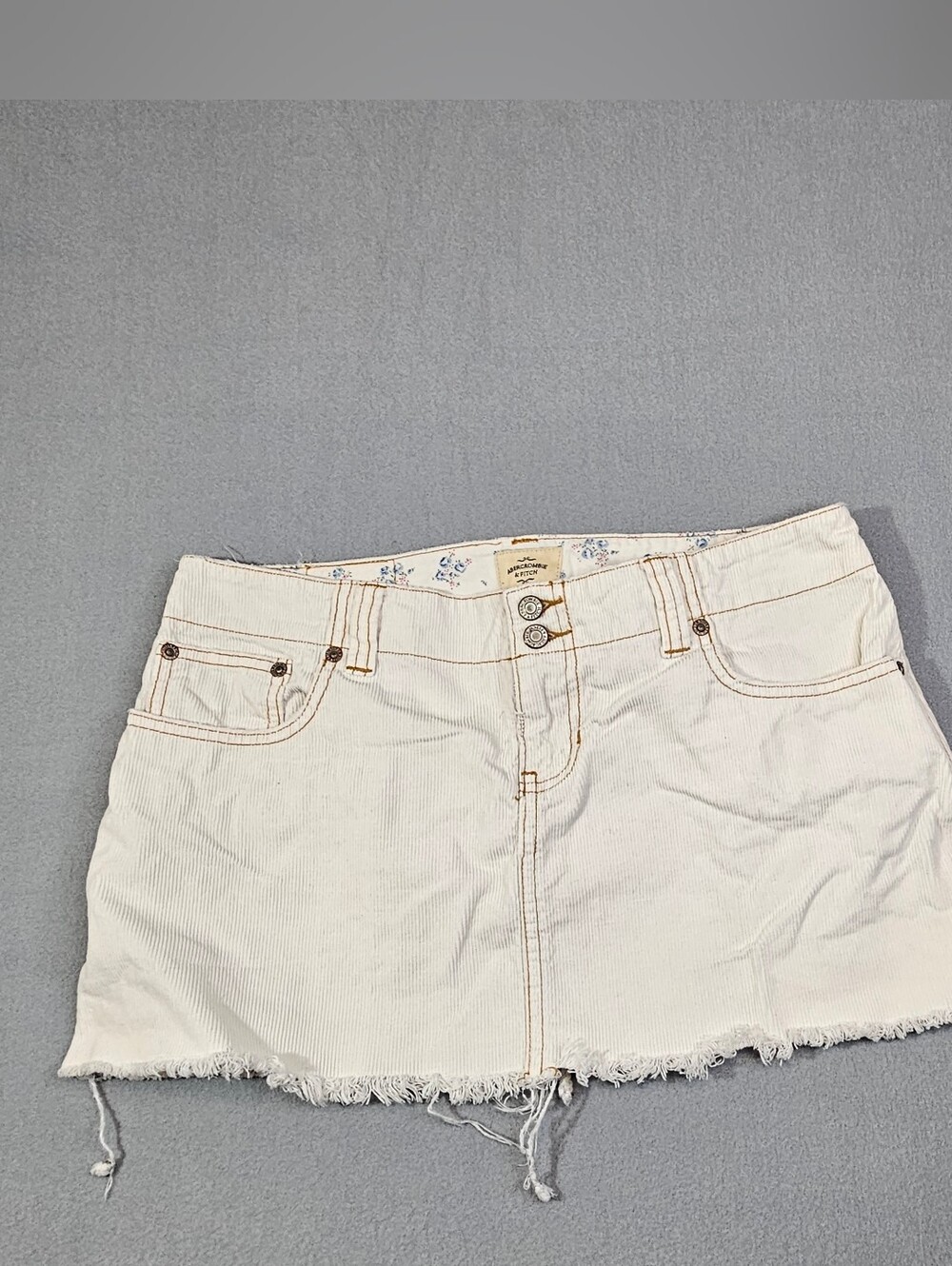 Vintage Y2K Abercrombie Crream denim mini skirt distressed Size 4  Boho Grunge